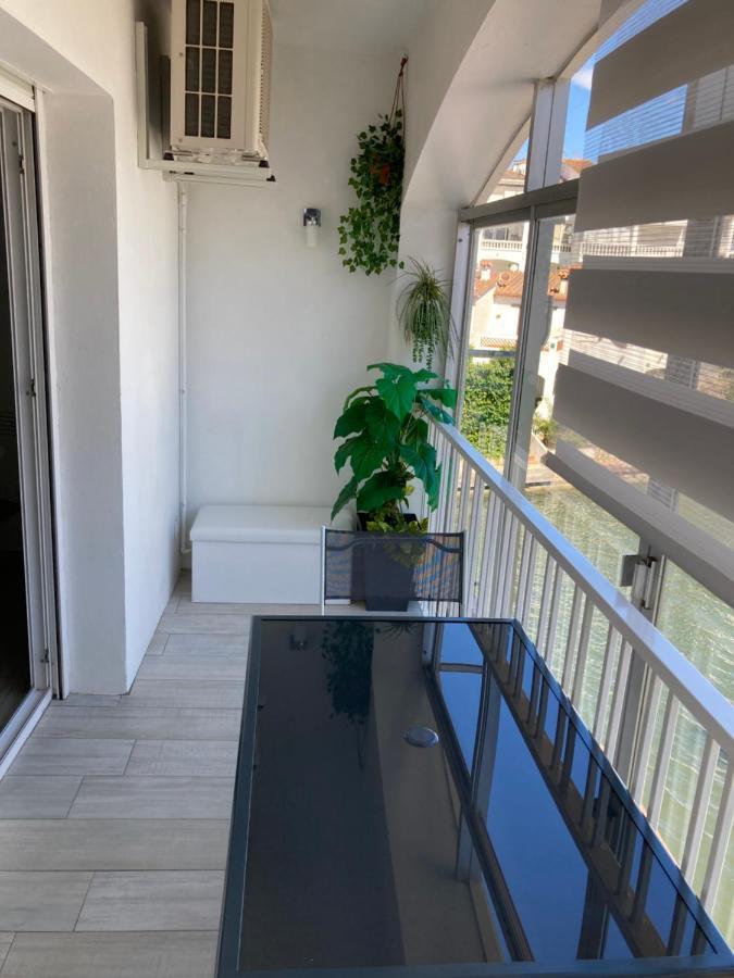 Superbe Appartement , Tout Confort, 40 M2 + 10 M2 Terrasse Empuriabrava Exterior photo